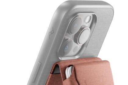 Peak Design Mobile Wallet Stand – Redwood